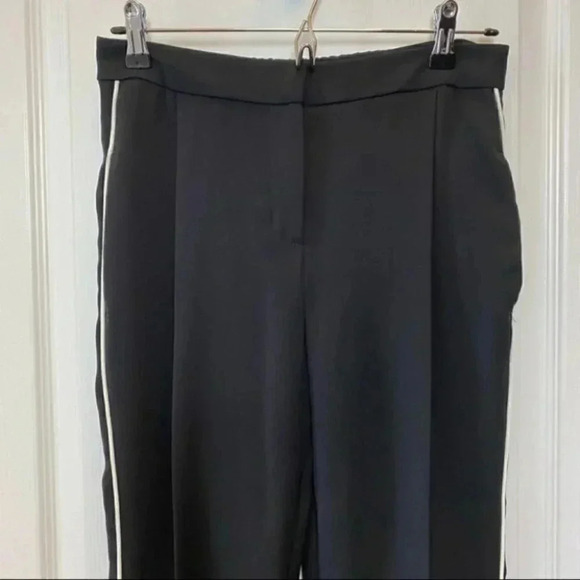 Topshop Trousers Relaxed Fit Pleated Pants Black White Side Stripe  Size 4 NWOT - Picture 8 of 14